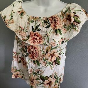 Floral top short sleeve